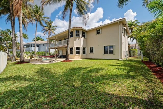 1537 Victoria Isle Way, Weston, FL 33327