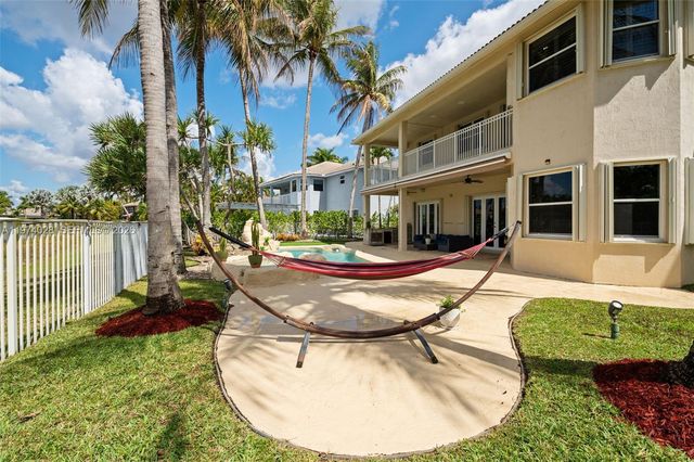 1537 Victoria Isle Way, Weston, FL 33327