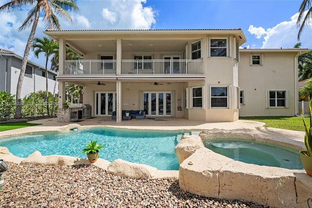 1537 Victoria Isle Way, Weston, FL 33327