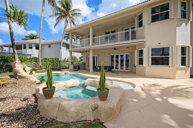 1537 Victoria Isle Way, Weston, FL 33327