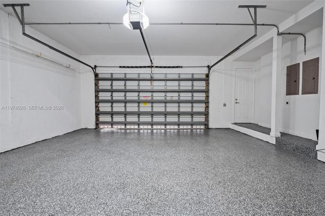 1537 Victoria Isle Way, Weston, FL 33327