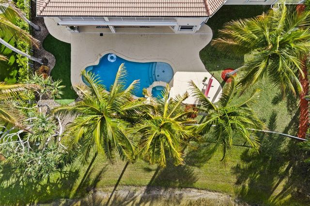 1537 Victoria Isle Way, Weston, FL 33327