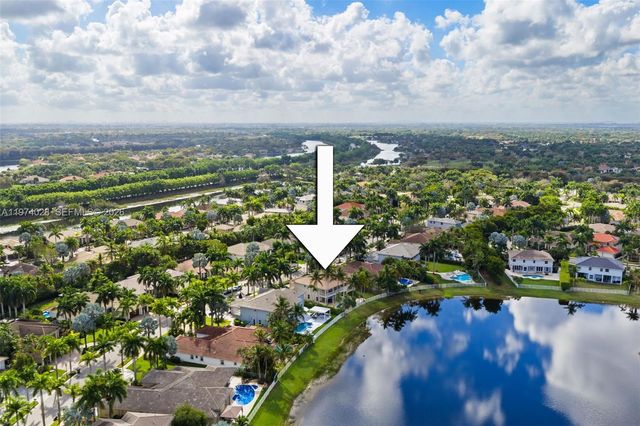 1537 Victoria Isle Way, Weston, FL 33327
