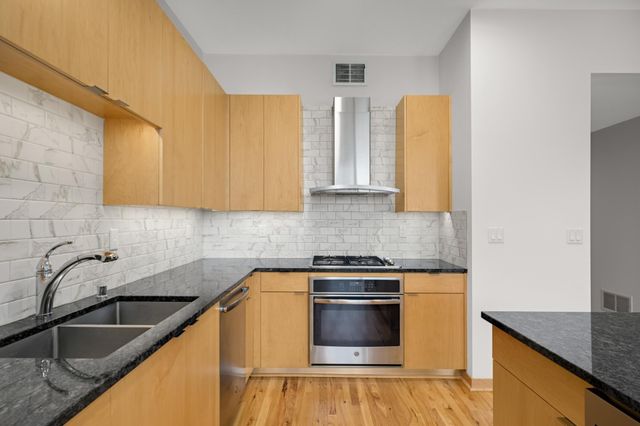 1240 S 2nd Street 311, Minneapolis, MN 55415
