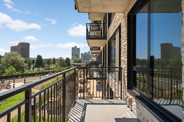 1240 S 2nd Street 311, Minneapolis, MN 55415