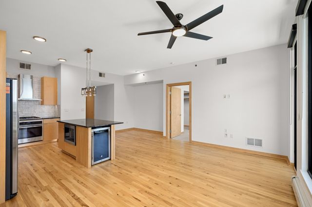 1240 S 2nd Street 311, Minneapolis, MN 55415
