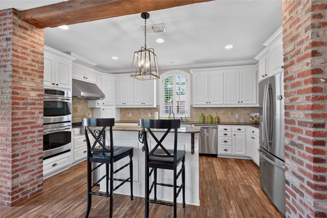 307 Freret Drive, Shreveport, LA 71106