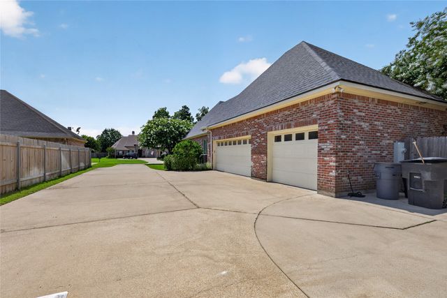 307 Freret Drive, Shreveport, LA 71106