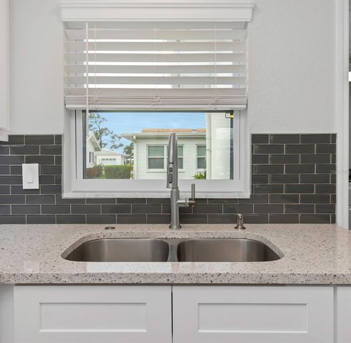 10032 39TH WAY N, Pinellas Park, FL 33782