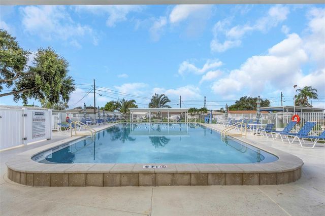 10032 39TH WAY N, Pinellas Park, FL 33782