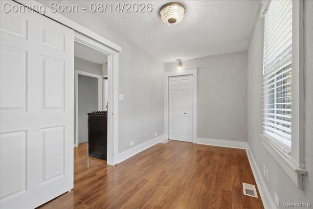 276 Walper Avenue, Clawson, MI 48017