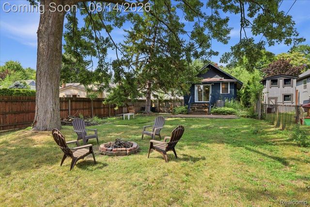 276 Walper Avenue, Clawson, MI 48017