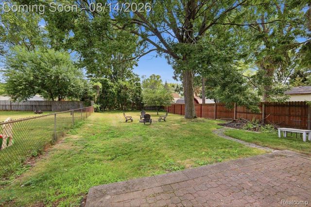 276 Walper Avenue, Clawson, MI 48017