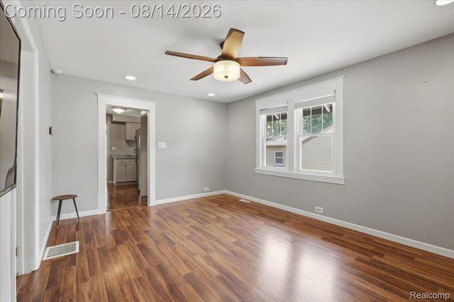 276 Walper Avenue, Clawson, MI 48017