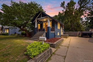 276 Walper Avenue, Clawson, MI 48017