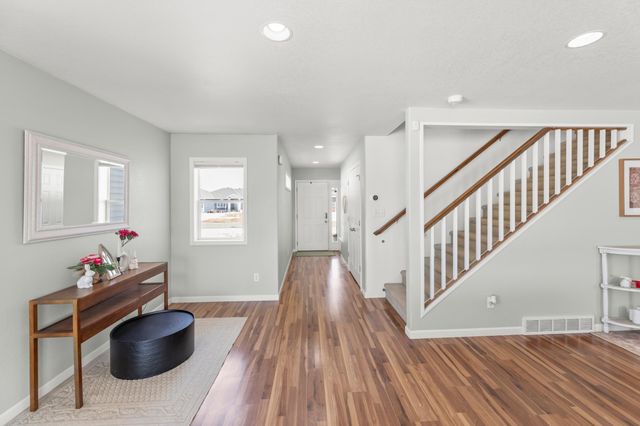 6737 21st Street S, Fargo, ND 58104