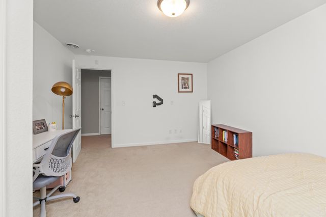 6737 21st Street S, Fargo, ND 58104