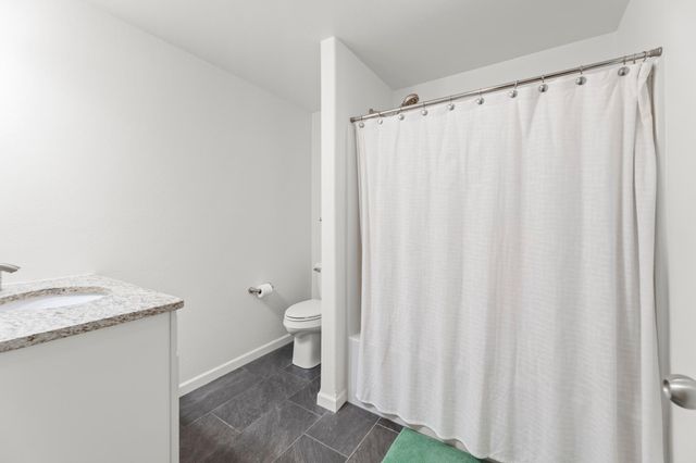 6737 21st Street S, Fargo, ND 58104