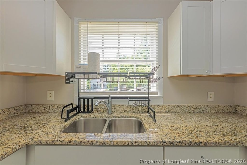 2201 N McMillan Ave, Lumberton, NC 28358 — photo 10