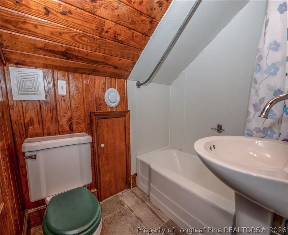 2201 N McMillan Ave, Lumberton, NC 28358 — photo 19