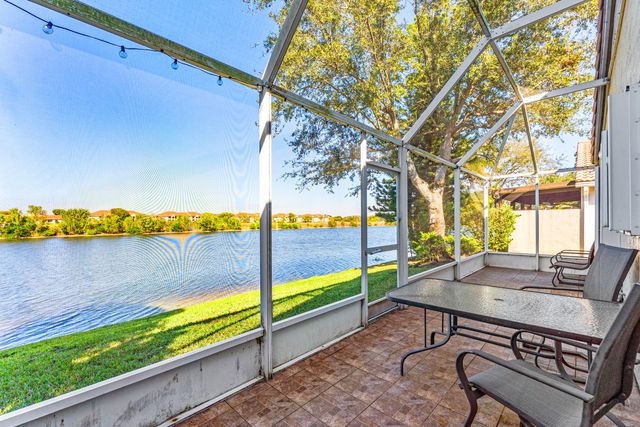 11827 SW 7th Street, Pembroke Pines, FL 33025