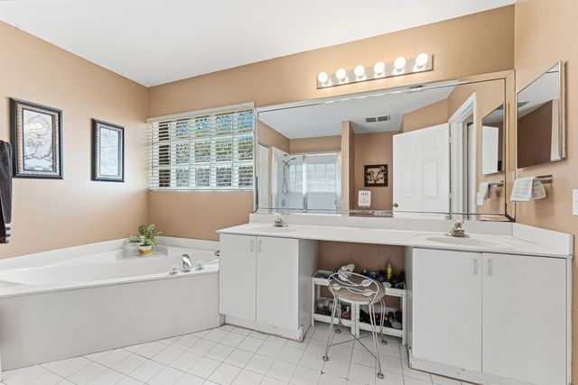 11827 SW 7th Street, Pembroke Pines, FL 33025