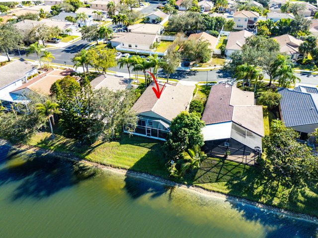 11827 SW 7th Street, Pembroke Pines, FL 33025