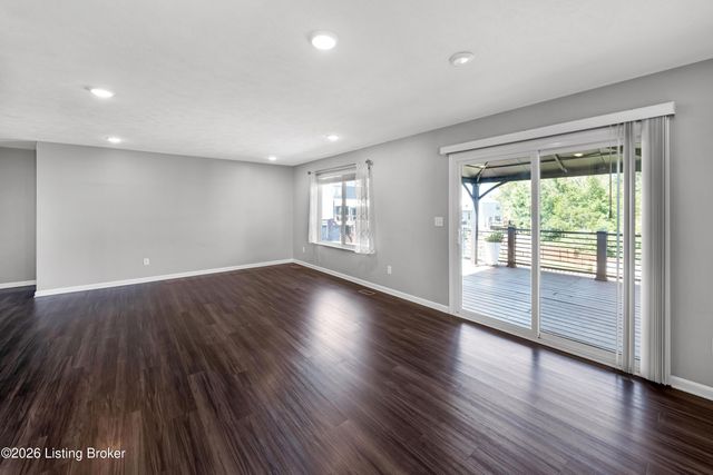 125 Broken Branch Ct, Mt Washington, KY 40047