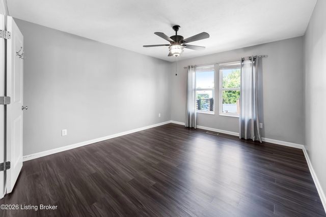 125 Broken Branch Ct, Mt Washington, KY 40047
