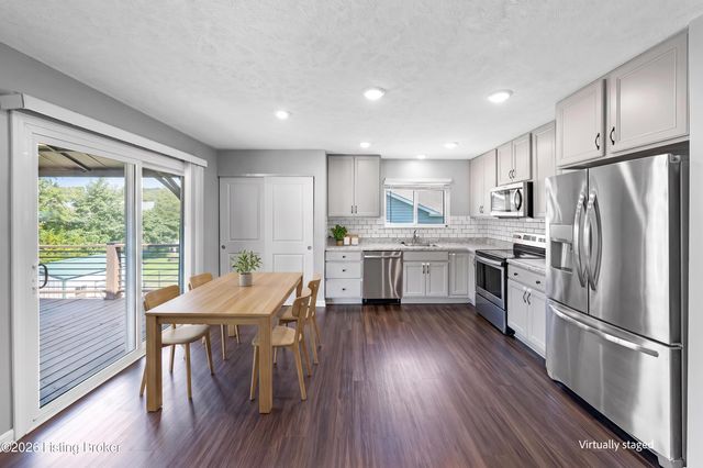 125 Broken Branch Ct, Mt Washington, KY 40047