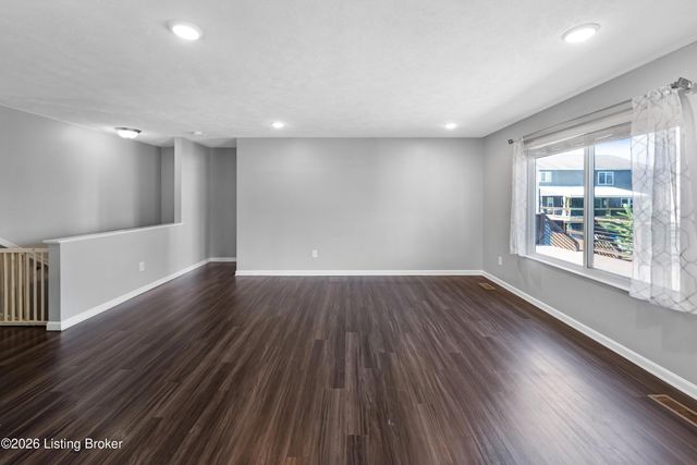 125 Broken Branch Ct, Mt Washington, KY 40047