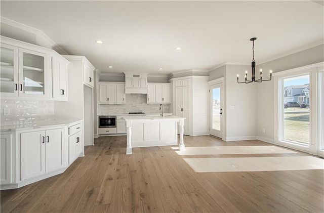 8964 NE 99th Terrace, Kansas City, MO 64157