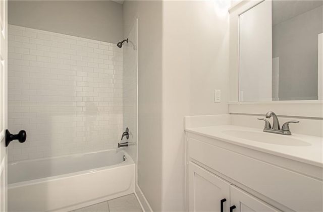 8964 NE 99th Terrace, Kansas City, MO 64157