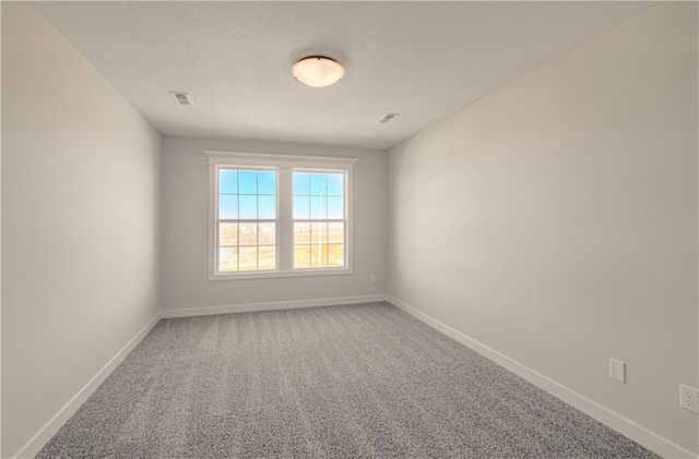 8964 NE 99th Terrace, Kansas City, MO 64157