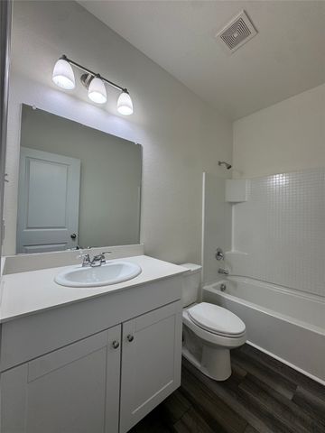 1720 Escondido Drive, Fort Worth, TX 76052
