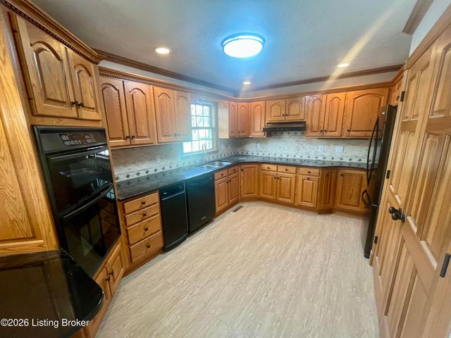 1623 Hutcherson Ln, Elizabethtown, KY 42701