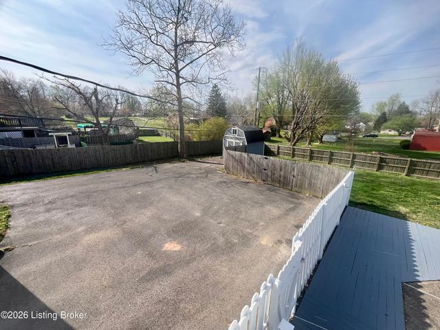 1623 Hutcherson Ln, Elizabethtown, KY 42701