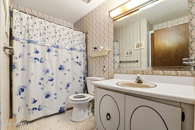 27 A Homestead Drive, Manchester, NJ 08759