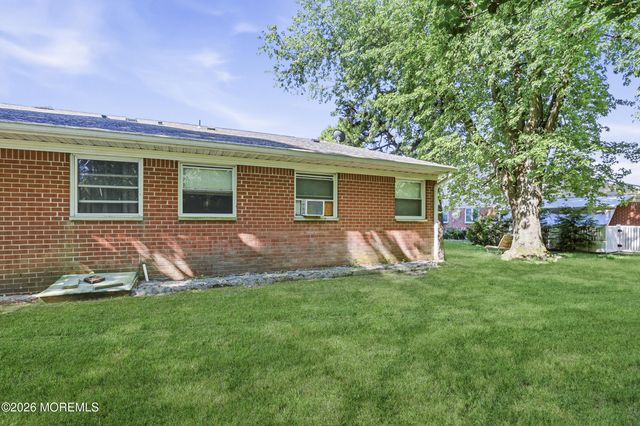 27 A Homestead Drive, Manchester, NJ 08759