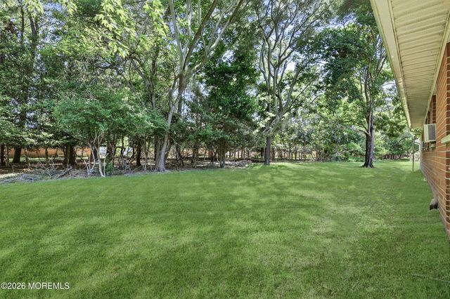 27 A Homestead Drive, Manchester, NJ 08759