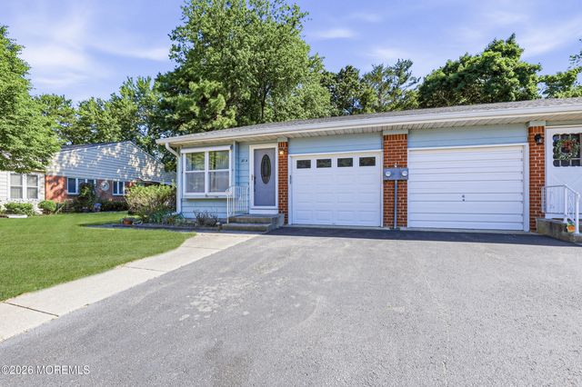 27 A Homestead Drive, Manchester, NJ 08759