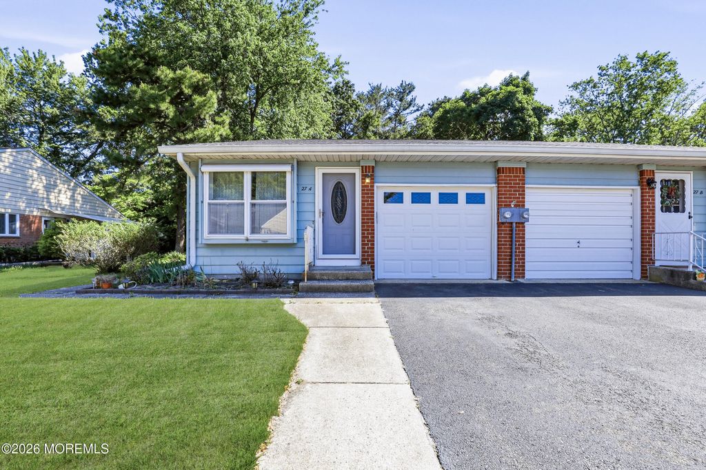 27 A Homestead Drive, Manchester, NJ 08759