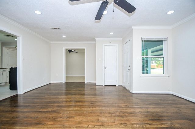 7419 Jalna Street, Houston, TX 77055