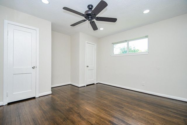 7419 Jalna Street, Houston, TX 77055