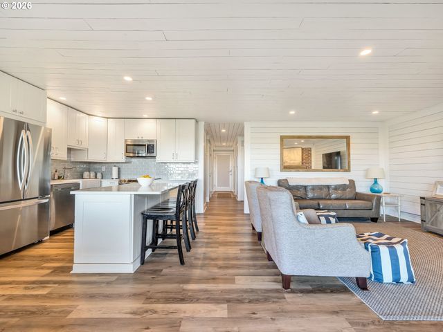 856 NEACOXIE Blvd 304, Gearhart, OR 97138