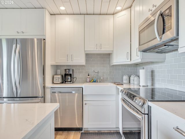 856 NEACOXIE Blvd 304, Gearhart, OR 97138