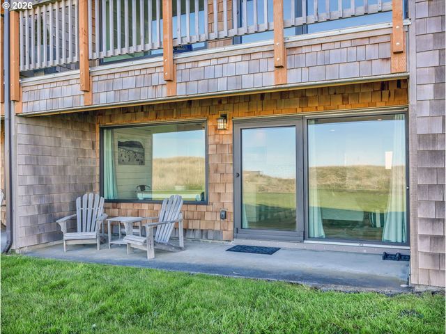 856 NEACOXIE Blvd 304, Gearhart, OR 97138