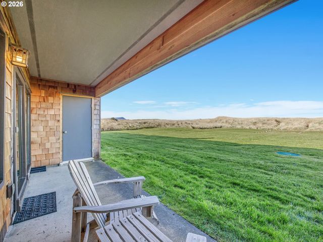 856 NEACOXIE Blvd 304, Gearhart, OR 97138