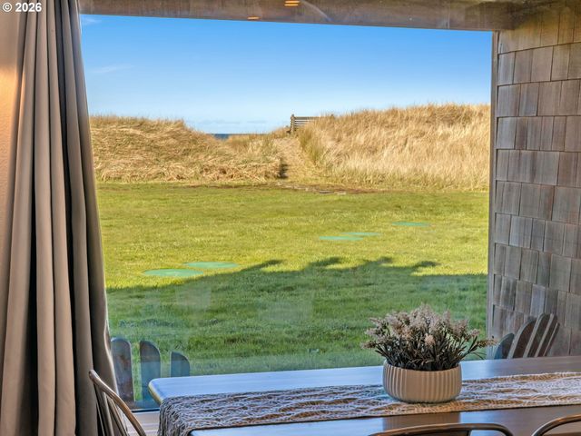 856 NEACOXIE Blvd 304, Gearhart, OR 97138