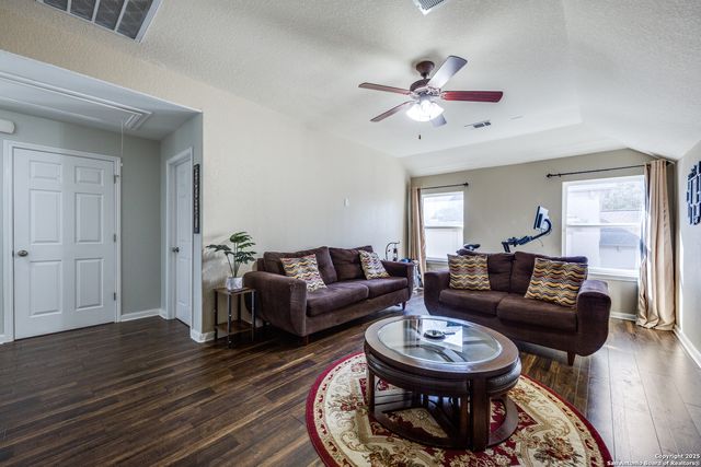 3018 Hanfro, San Antonio, TX 78251